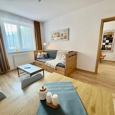 Apartman 4 - Rezidence K Lanovce ヤーヒモフ エクステリア 写真