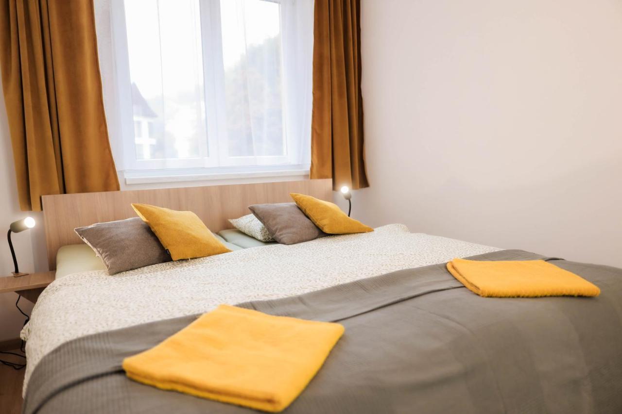 Apartman 4 - Rezidence K Lanovce ヤーヒモフ エクステリア 写真