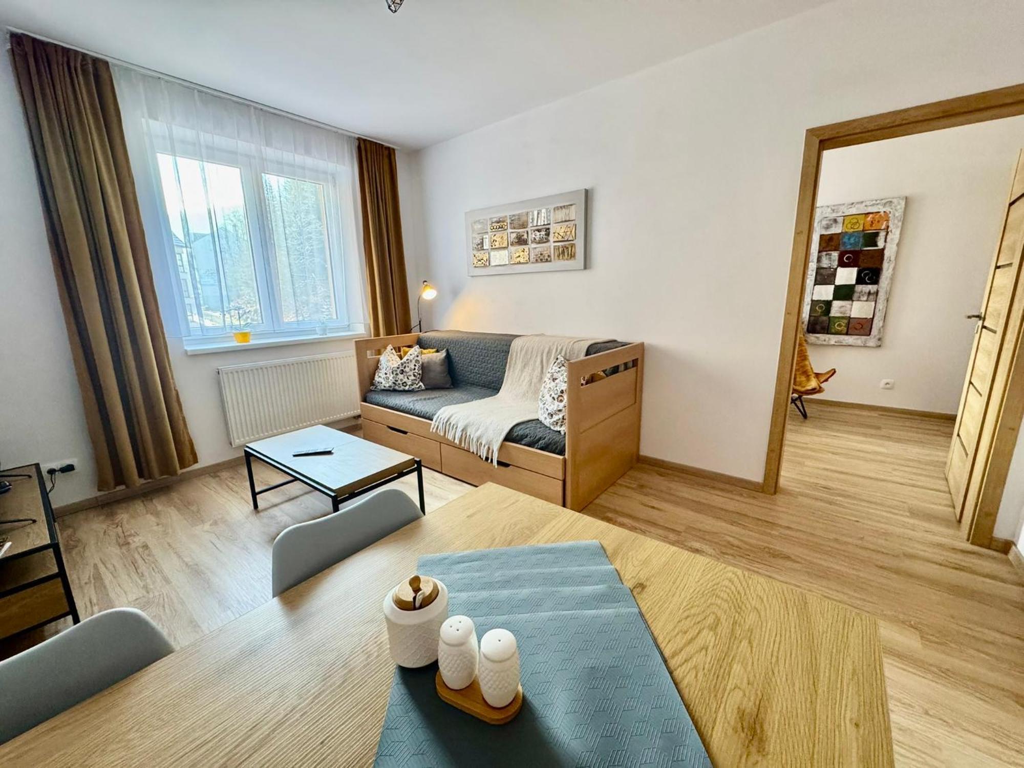 Apartman 4 - Rezidence K Lanovce ヤーヒモフ エクステリア 写真